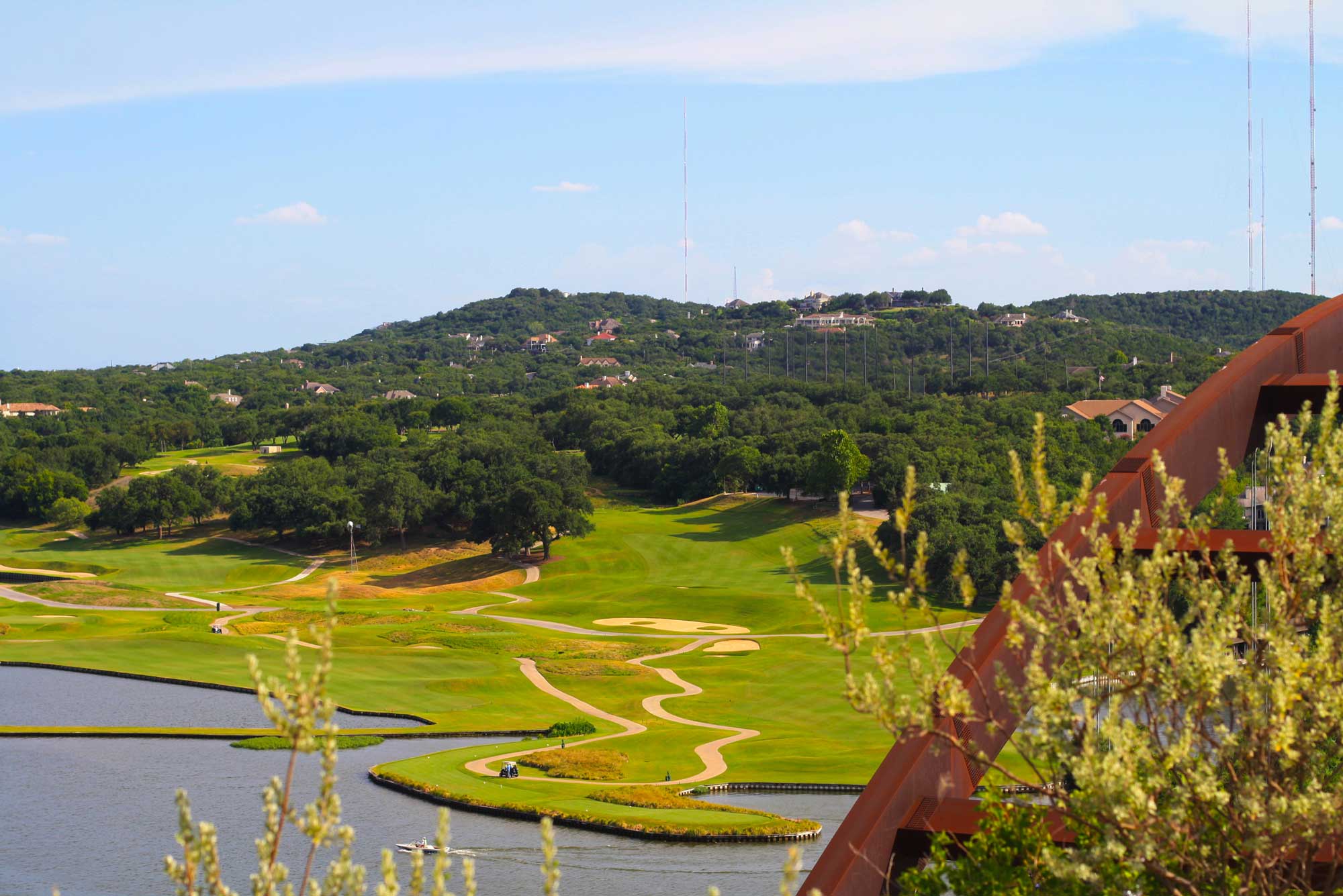 a-picturesque-golf-course-nestled-in-the-heart-of-texas